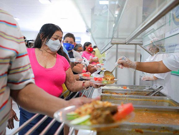 Prato Cheio de Manacapuru: primeiro mês de funcionamento tem 2 mil cadastros e 8 mil refeições servidas
