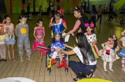 Família na Folia Centro Estadual de Convivência da Família Magdalena Arce Daou 2019