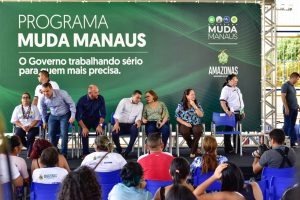 Imagem da notícia - Wilson Lima entrega Centro de Convivência do Mutirão revitalizado por reeducandos da Seap