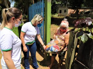 Imagem da notícia - Governo do Amazonas entrega cestas básicas e máscaras em comunidades ribeirinhas e rurais de Manacapuru