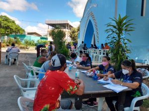 Imagem da notícia - Força-tarefa do Auxílio Estadual Enchente entrega cartões e cestas básicas na zona leste de Manaus