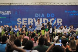 Imagem da notícia - Governo do Amazonas  anuncia pagamento de datas-bases, promoções e progressões de carreira para servidores públicos estaduais
