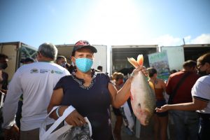 Imagem da notícia - Programa Peixe no Prato Solidário atende 1,3 mil famílias no Jorge Teixeira