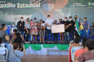 Imagem da notícia - Governo do Amazonas inicia a distribuição do Auxílio Estadual permanente em Tefé