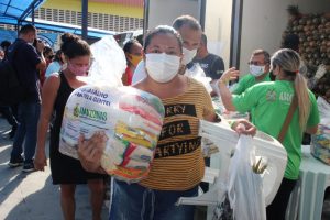 Imagem da notícia - Seas reforça ‘Peixe no Prato Solidário’ com 2 mil cestas básicas e população do Viver Melhor aprova iniciativa