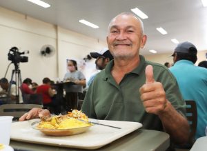 Imagem da notícia - Governo do Amazonas entrega Prato Cheio do bairro Novo Israel totalmente revitalizado