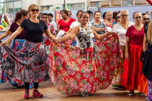 Imagem da notícia - ‘Sexta Dançante’ movimenta programação de Dia das Mães no CECF Teonízia Lobo