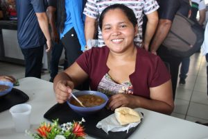 Imagem da notícia - Governo do Amazonas entrega cozinha popular Prato Cheio no Rio Piorini revitalizada