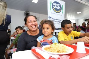 Imagem da notícia - Governo do Amazonas inaugura restaurante popular Prato Cheio no Parque Mauá
