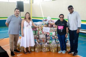 Imagem da notícia - Parintins 2023: Governo do Amazonas entrega alimentos trocados por entrada na Festa dos Visitantes para OSCs de Parintins