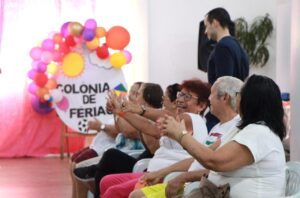 Imagem da notícia - Dinâmica com quebra-cabeça leva idosos a relembrar infância na Colônia de Férias do Miranda Leão