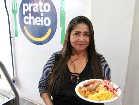 Mês da Mulher: Programa Prato Cheio garante segurança alimentar e autonomia de mulheres chefes de família