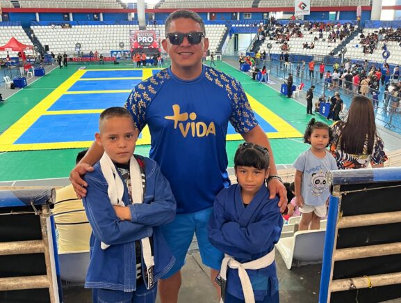 Atletas do Projeto Mais Vida conquistam medalhas de prata em Campeonato de Jiu-Jitsu
