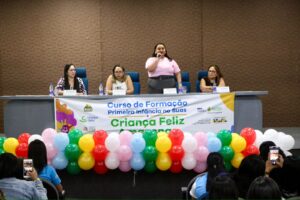Imagem da notícia - Seas encerra curso de formação do Programa Criança Feliz e inicia Campanha Agosto Verde no Amazonas