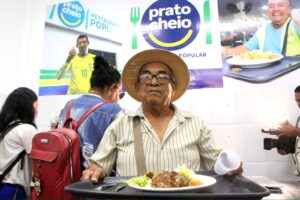 Imagem da notícia - Prato Cheio: Moradores aprovam mudança do restaurante popular do Novo Israel