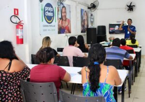 Imagem da notícia - Prato Cheio do bairro Aleixo realiza curso de Agente de Portaria para frequentadores