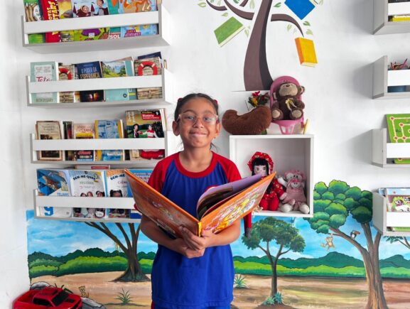 Dia Nacional do Livro: Unidades do Prato cheio incentivam o ‘Cantinho da Leitura’