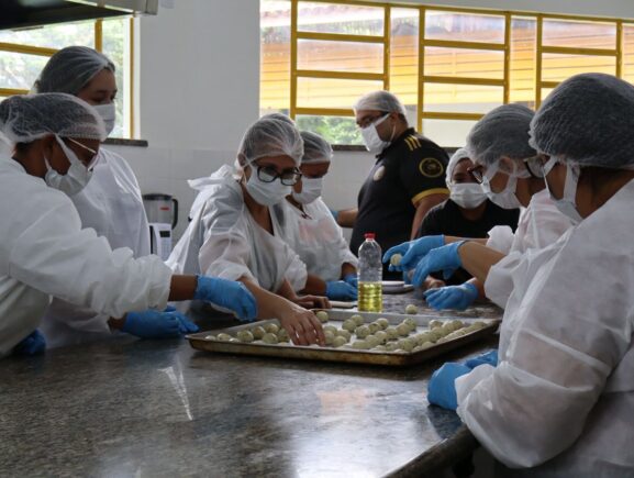 Projeto Padaria Artesanal qualifica 497 pessoas no primeiro semestre de 2026